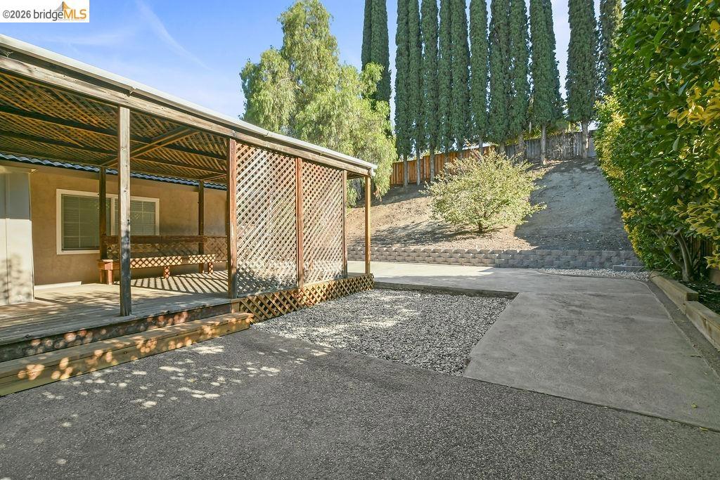 2740 Carpinteria Dr Property Photo 30