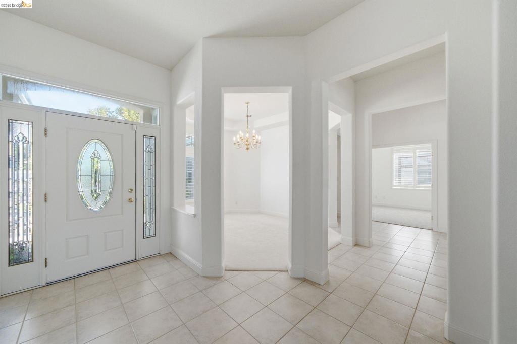 832 Summerset Drive Property Photo 4