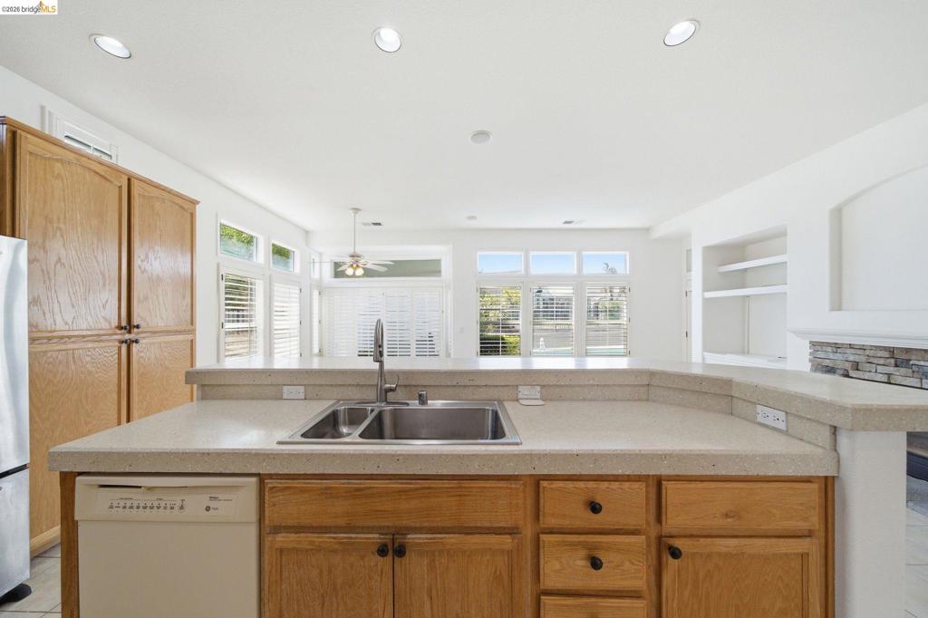 832 Summerset Drive Property Photo 14