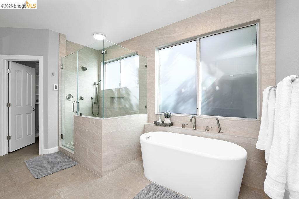 565 Mcintosh Ter Property Photo 14