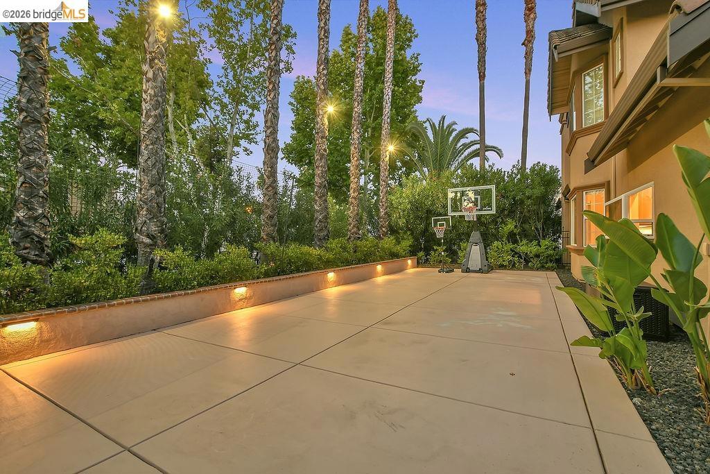 565 Mcintosh Ter Property Photo 30
