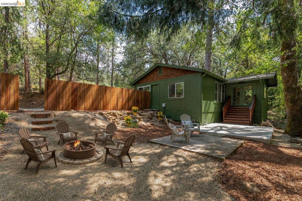 21551 Phoenix Lake Rd Property Photo 5