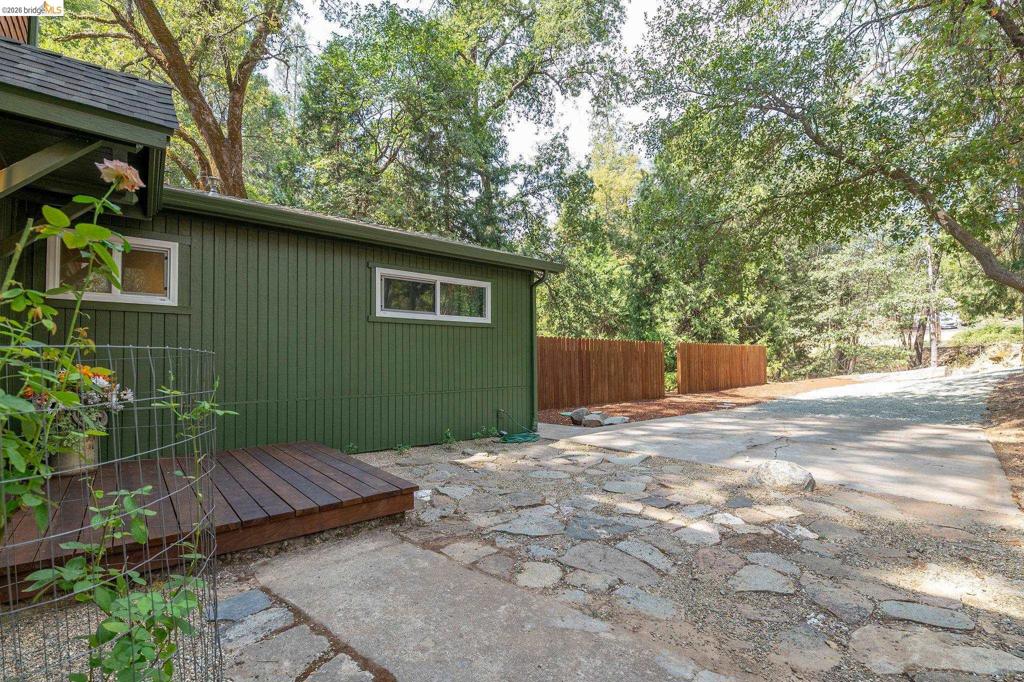 21551 Phoenix Lake Rd Property Photo 20