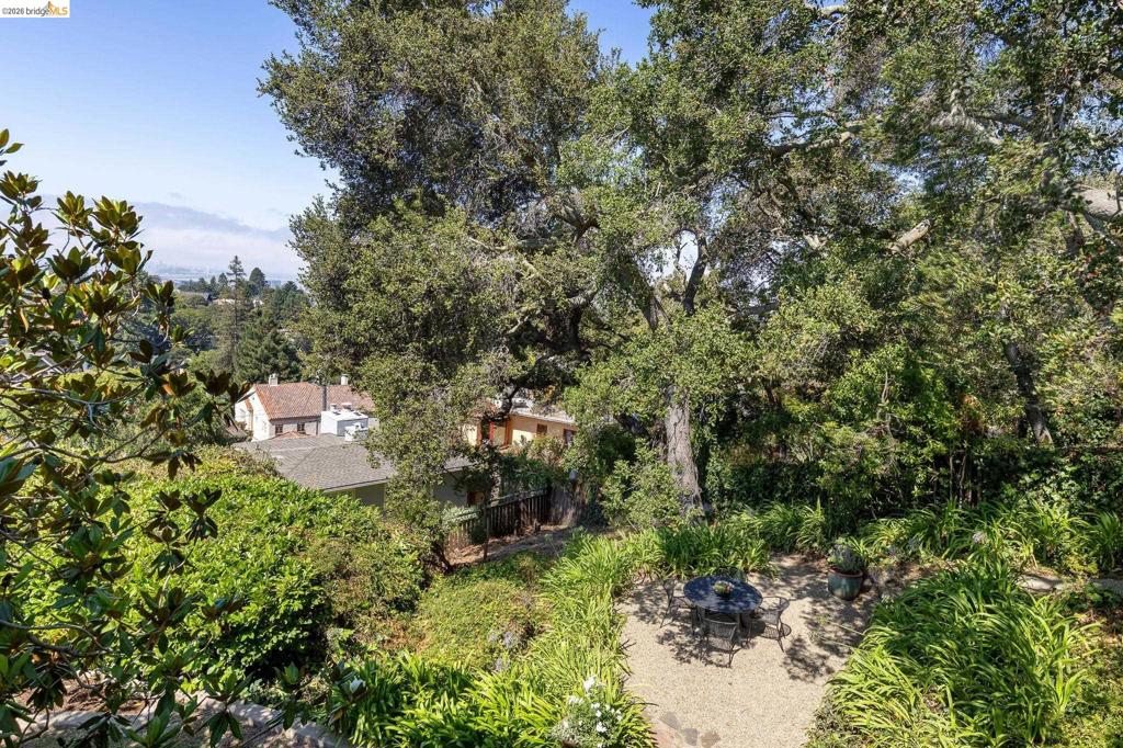 249 The Uplands Property Photo 40