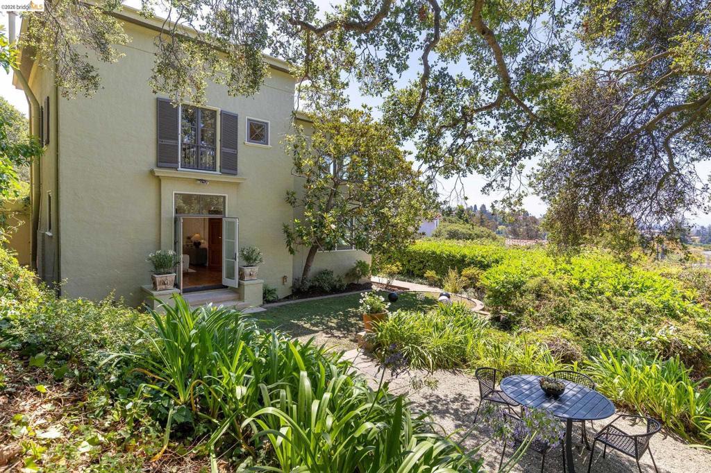249 The Uplands Property Photo 50