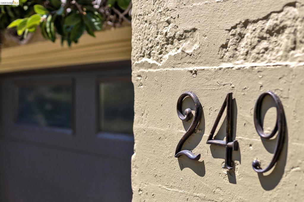 249 The Uplands Property Photo 52