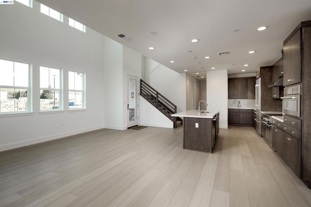 173 Gali Way 2404 Property Photo 5