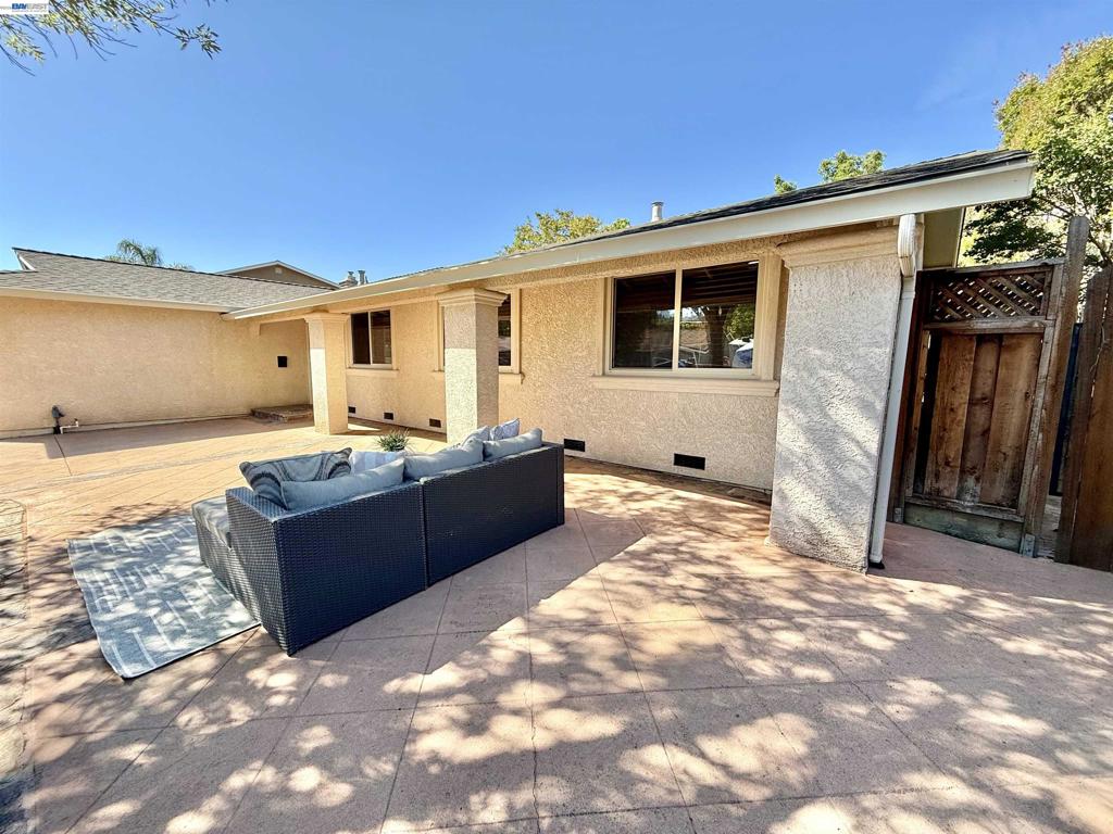 2249 Stonebridge Rd Property Photo 9