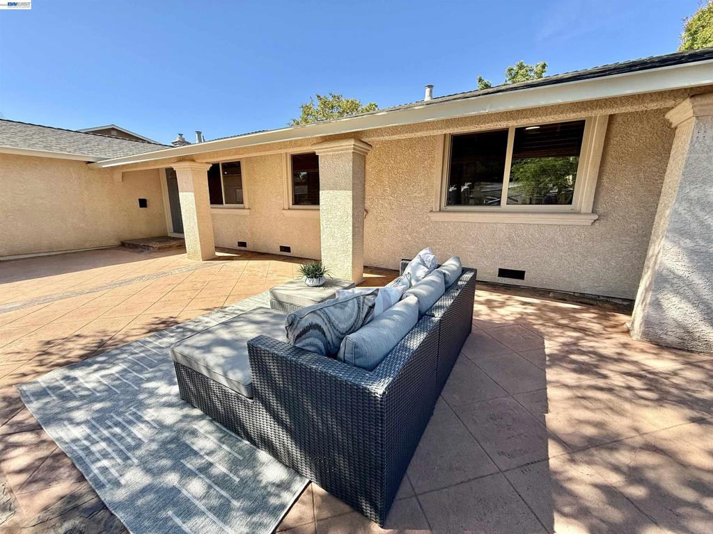 2249 Stonebridge Rd Property Photo 10