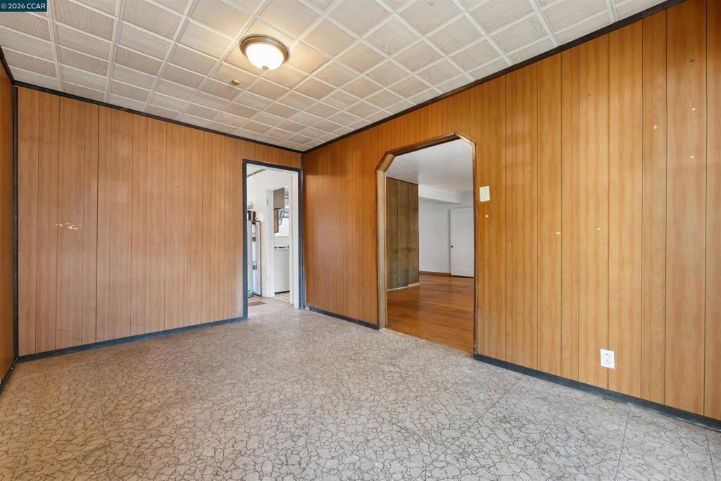 128 Marks Blvd Property Photo 18