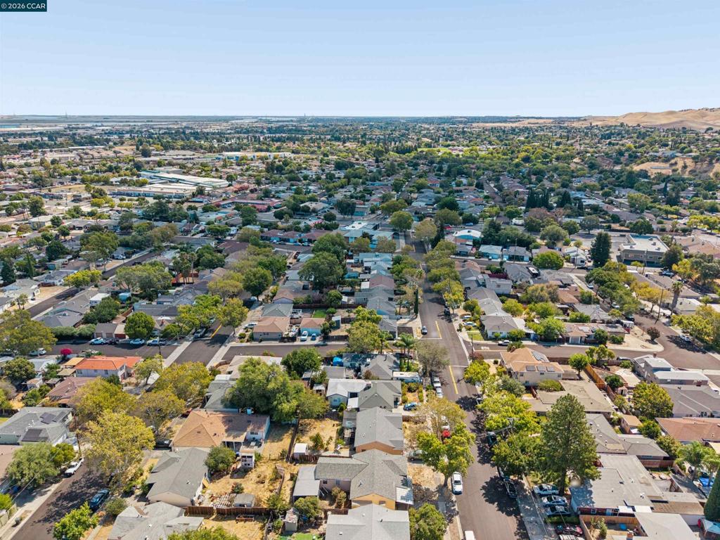 128 Marks Blvd Property Photo 84
