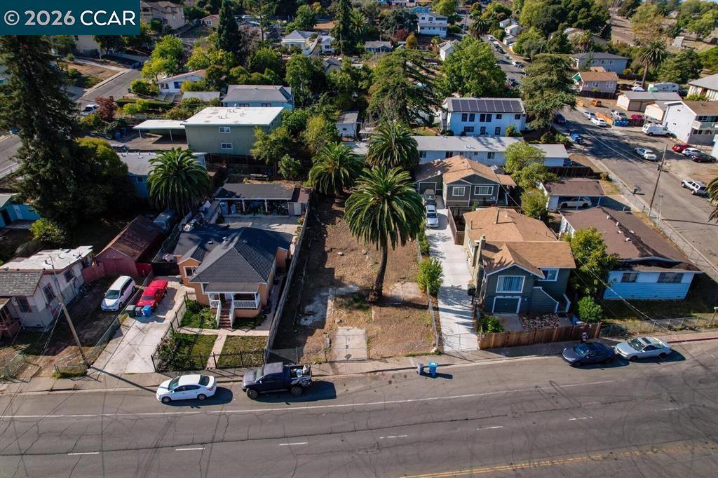 2011 Sacramento St Property Photo 11