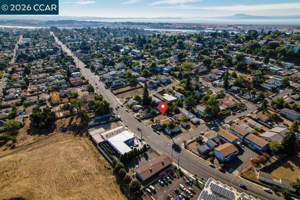 2011 Sacramento St Property Photo 14