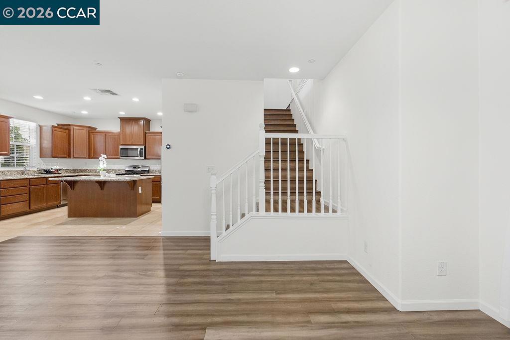 7832 Acorri Walk Property Photo 9