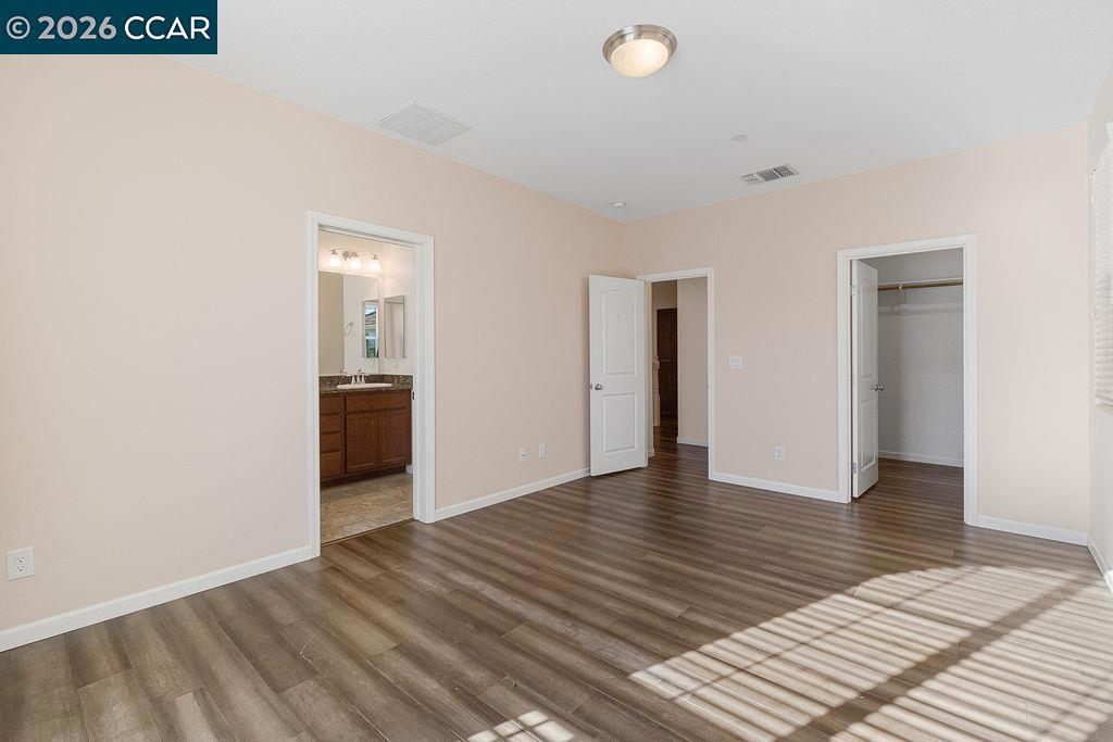 7832 Acorri Walk Property Photo 24