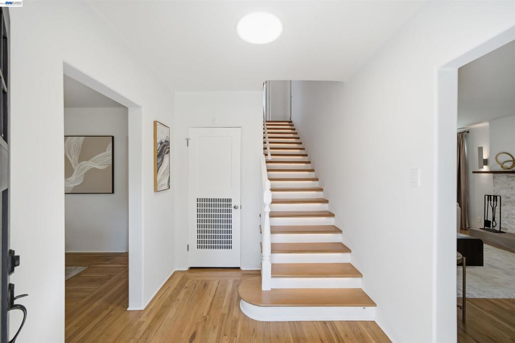1065 Bennett Way Property Photo 10