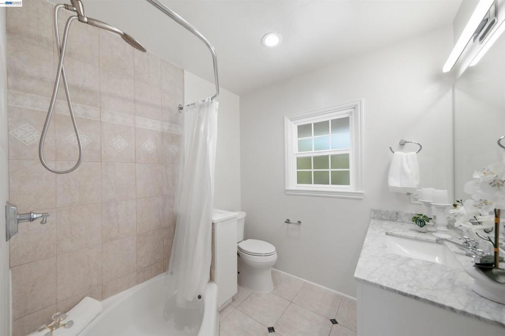 1065 Bennett Way Property Photo 30