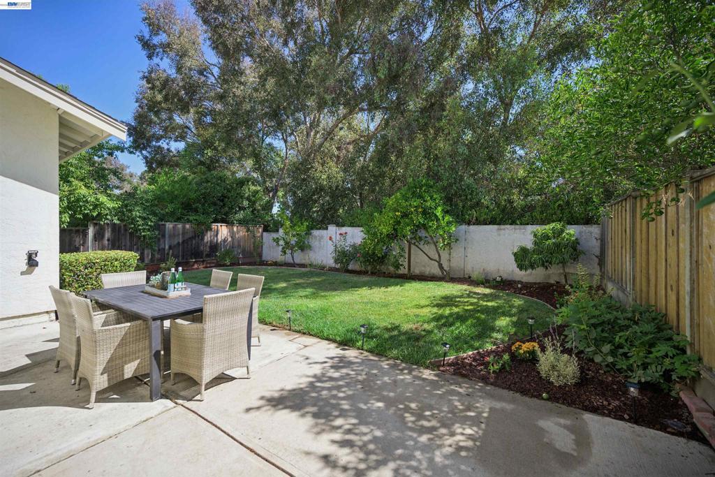 3108 Sombrero Cir Property Photo 45