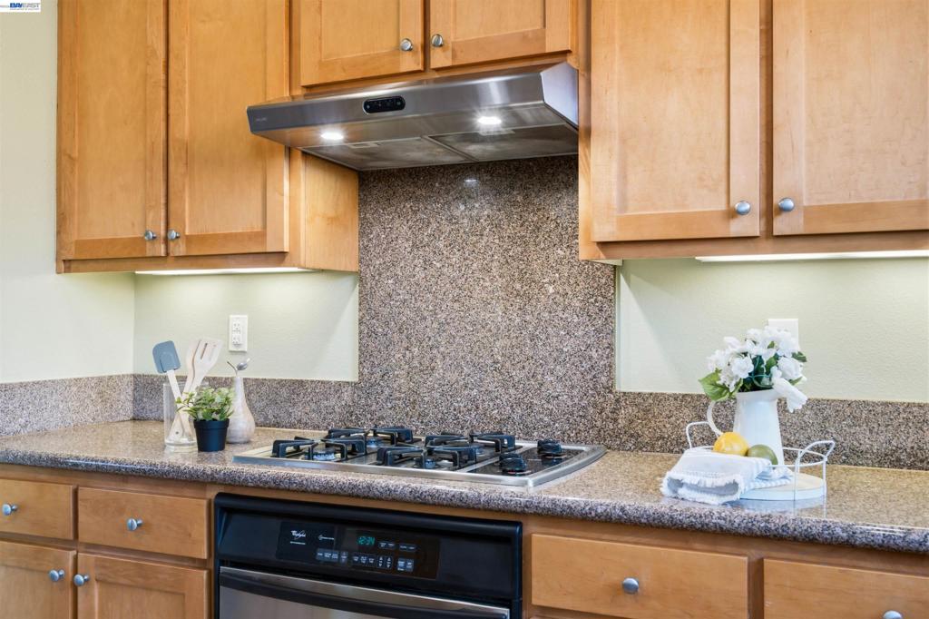 6010 Hillbrook Pl Property Photo 14