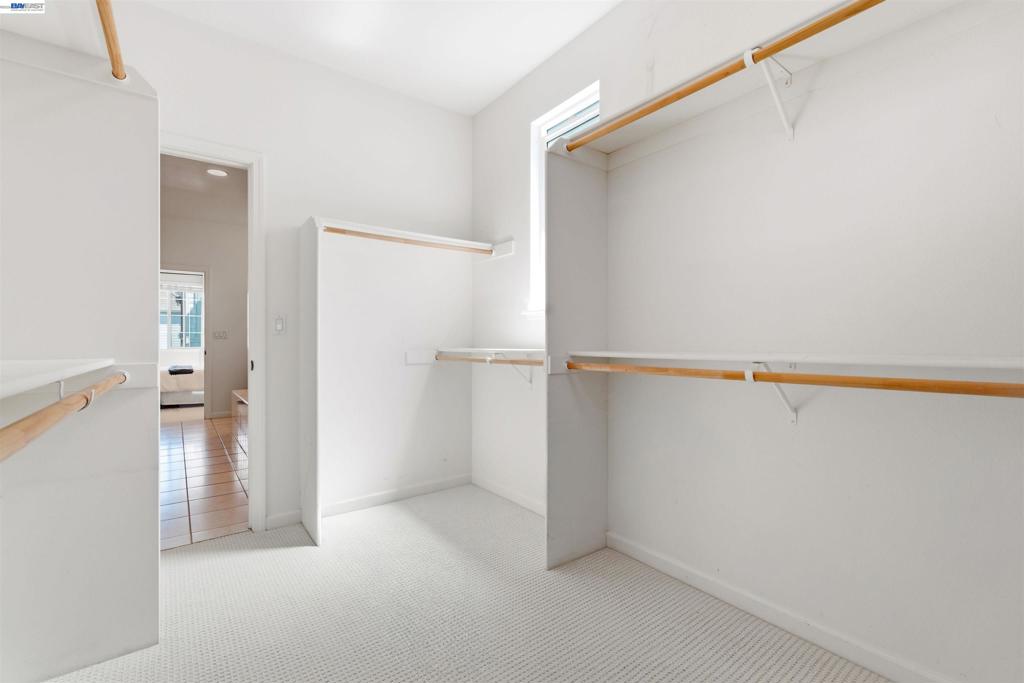 6010 Hillbrook Pl Property Photo 29