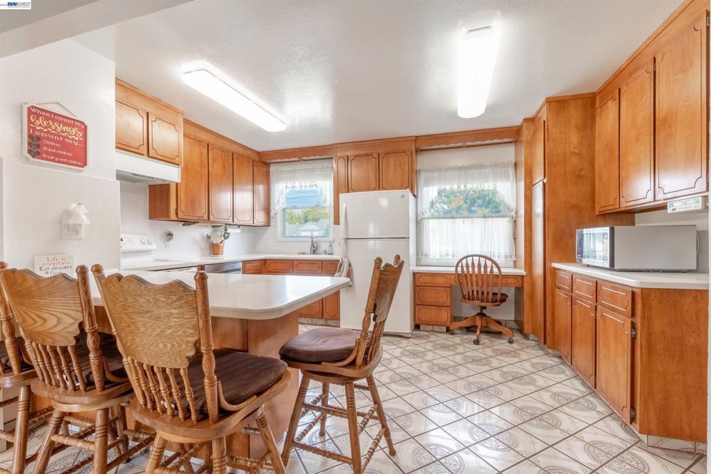 15209 Farnsworth St Property Photo 11