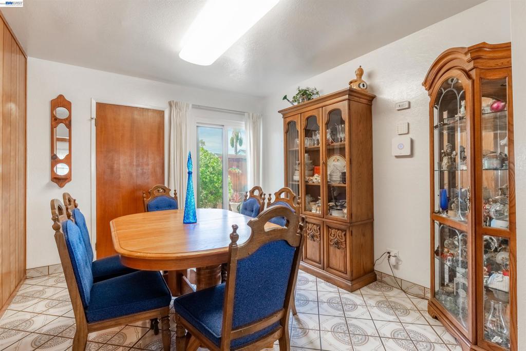 15209 Farnsworth St Property Photo 13