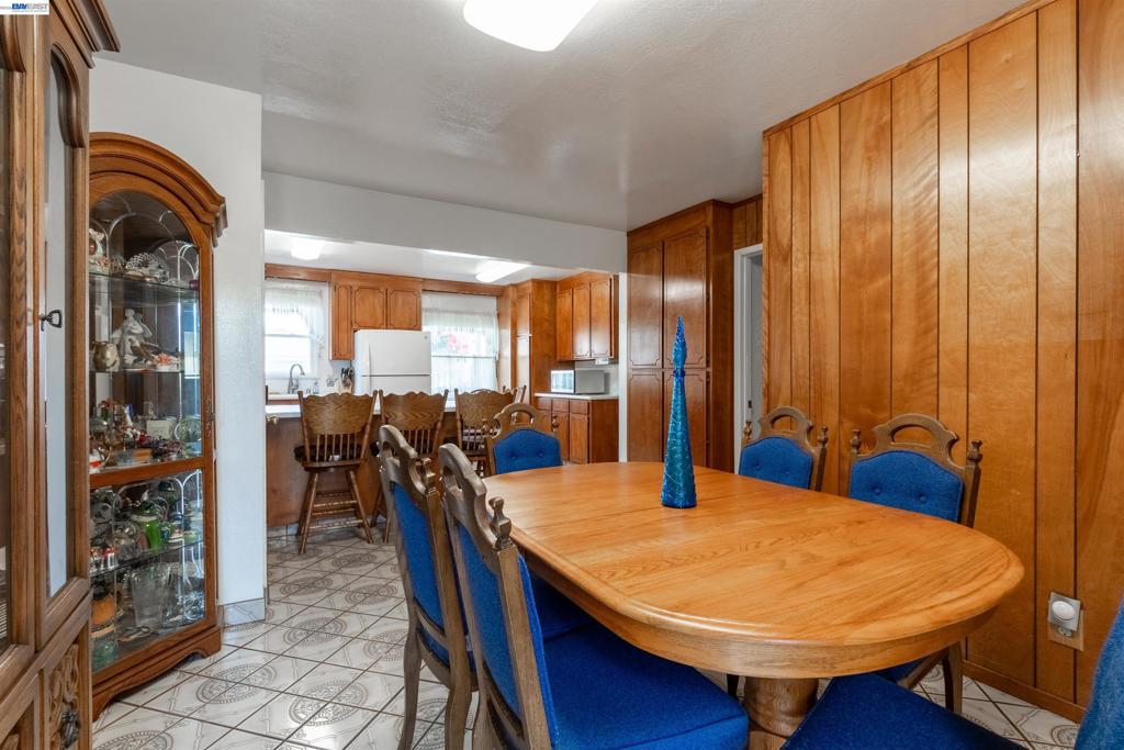 15209 Farnsworth St Property Photo 14