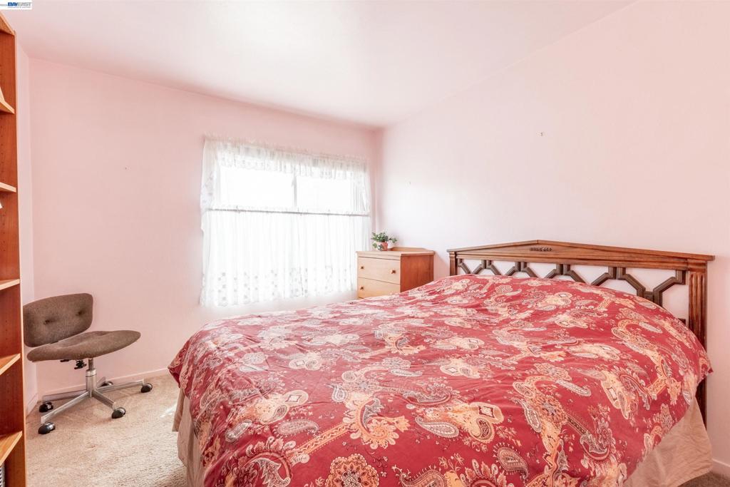 15209 Farnsworth St Property Photo 15