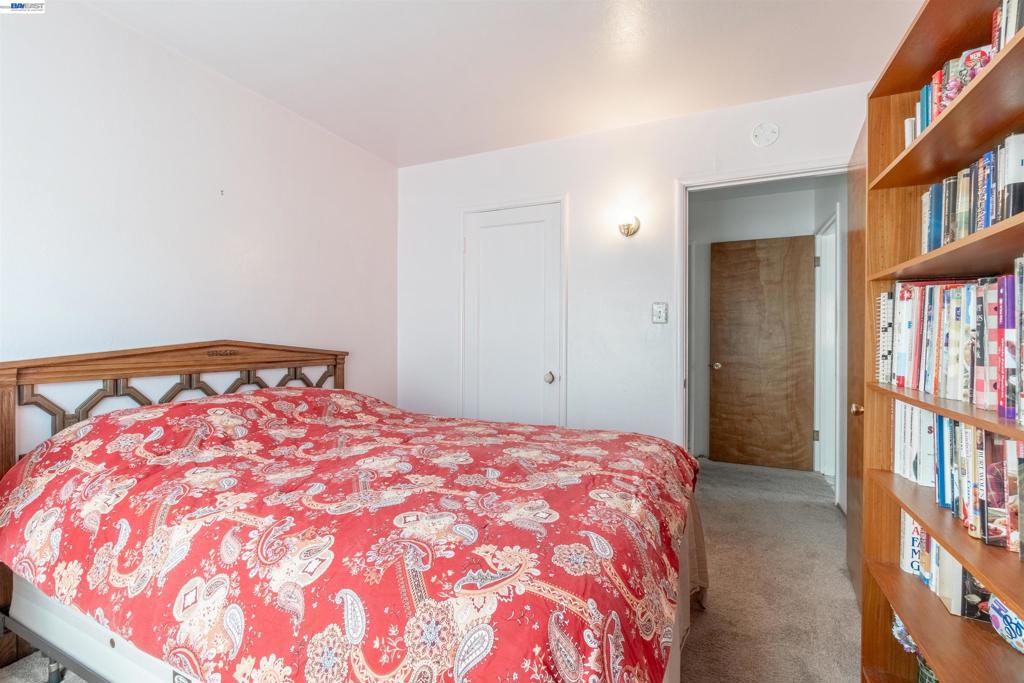15209 Farnsworth St Property Photo 16