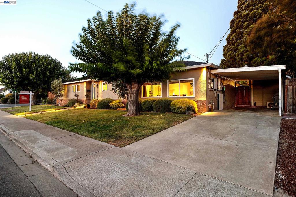 352 Cambridge Way Property Photo 8