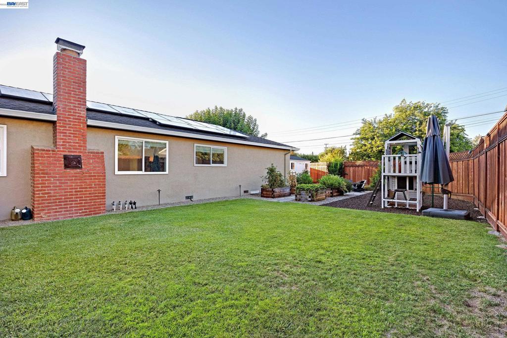 352 Cambridge Way Property Photo 34