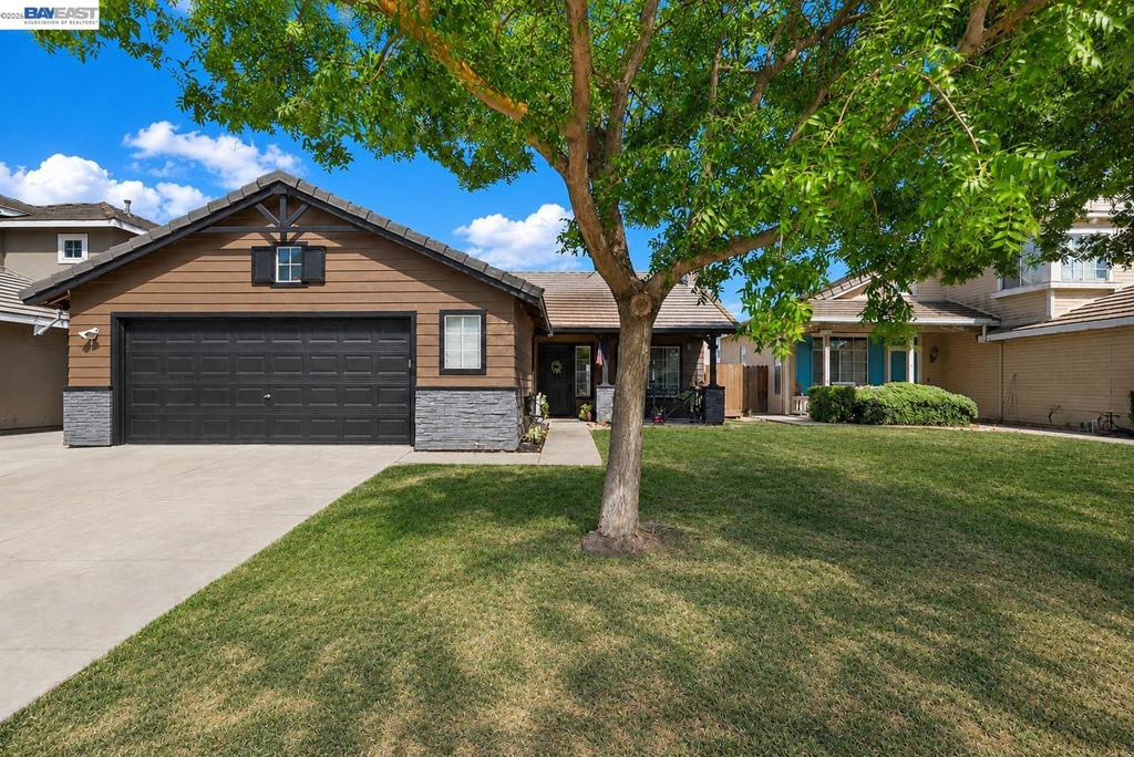 1324 Riverette Dr. Property Photo 1