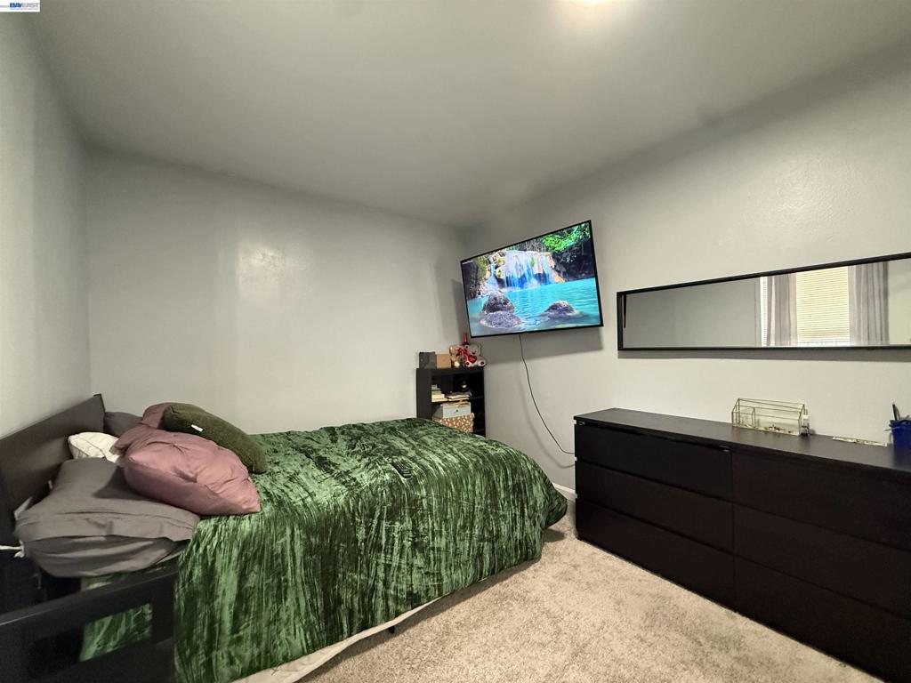 10209 & 10211 Pippin St Property Photo 25