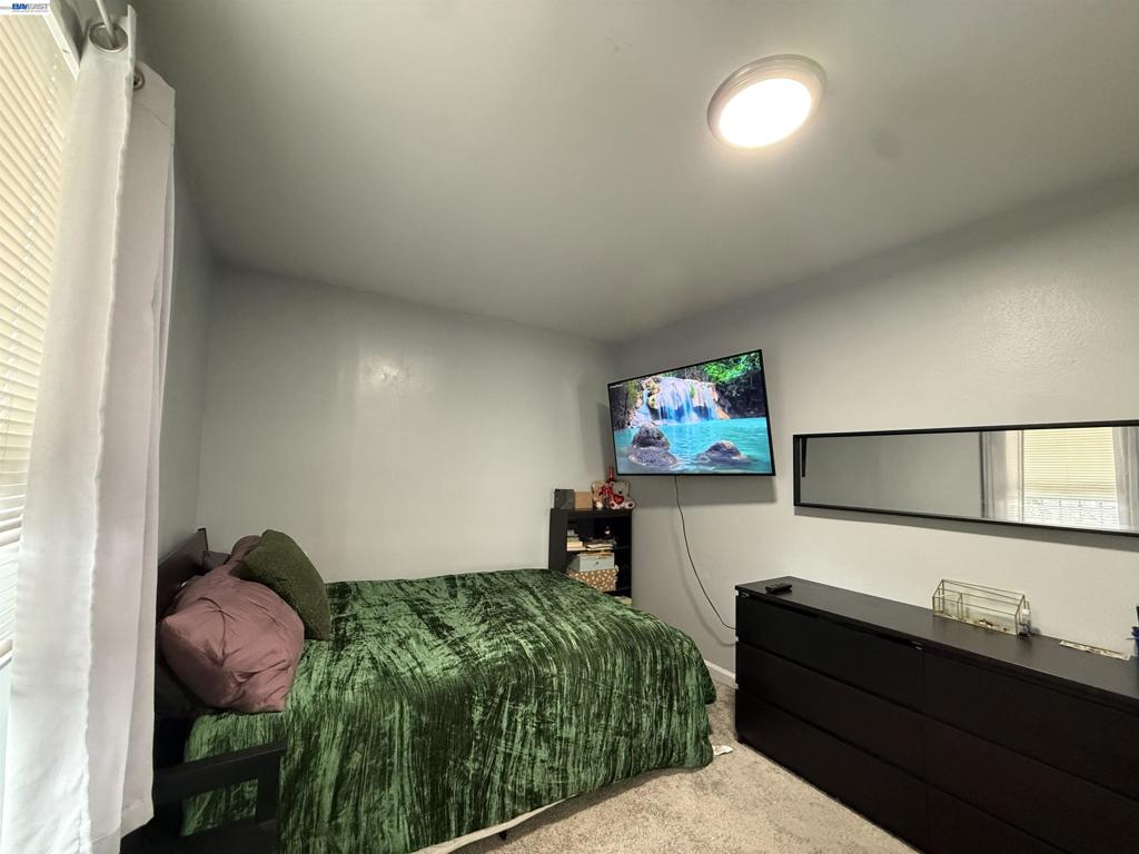 10209 & 10211 Pippin St Property Photo 27