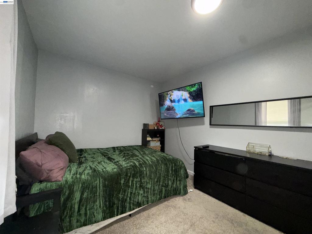 10209 & 10211 Pippin St Property Photo 29