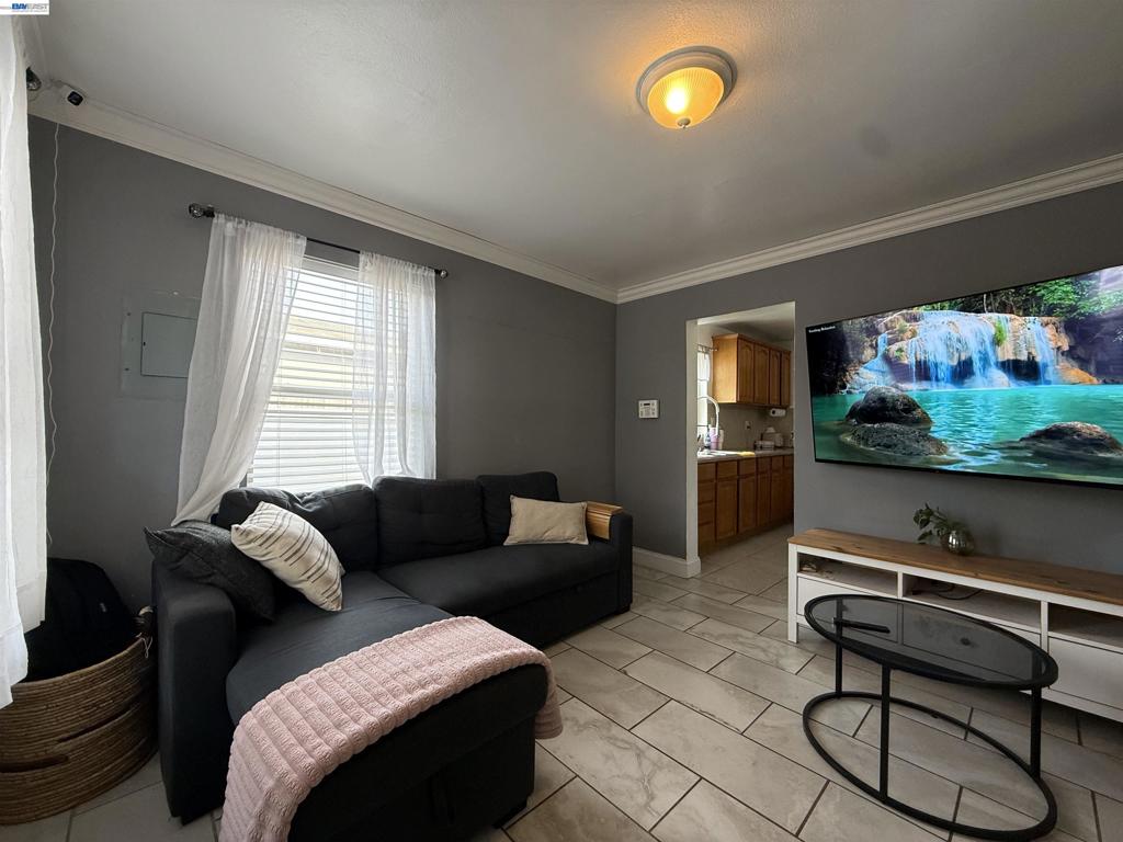 10209 & 10211 Pippin St Property Photo 63