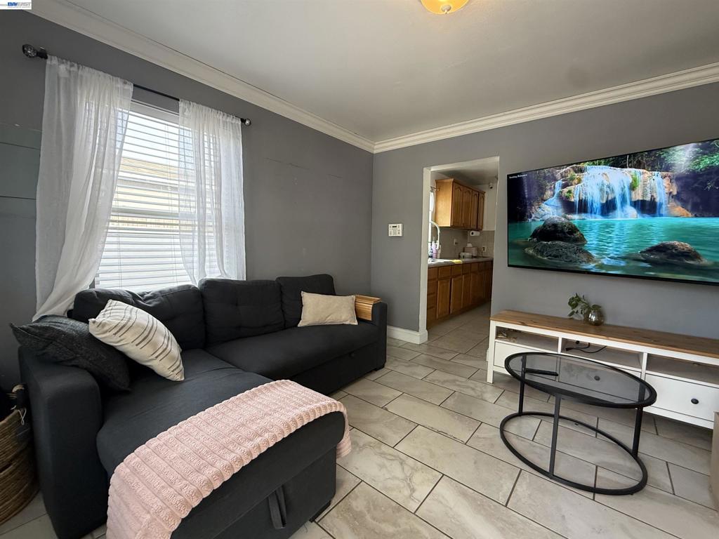 10209 & 10211 Pippin St Property Photo 68
