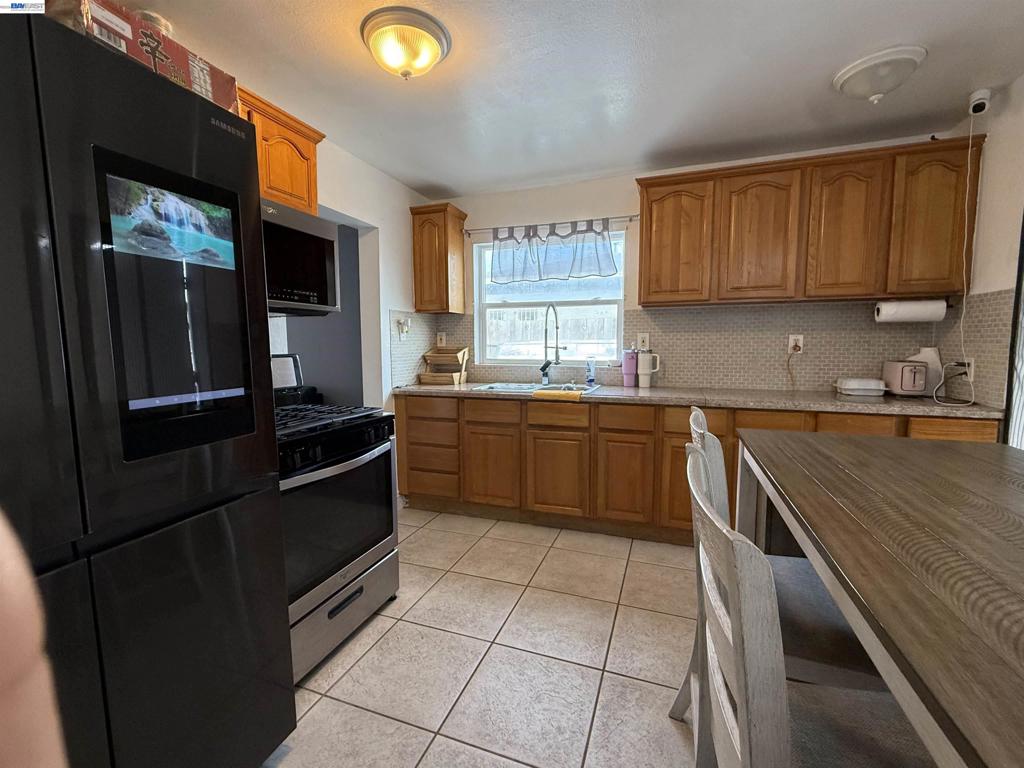10209 & 10211 Pippin St Property Photo 75