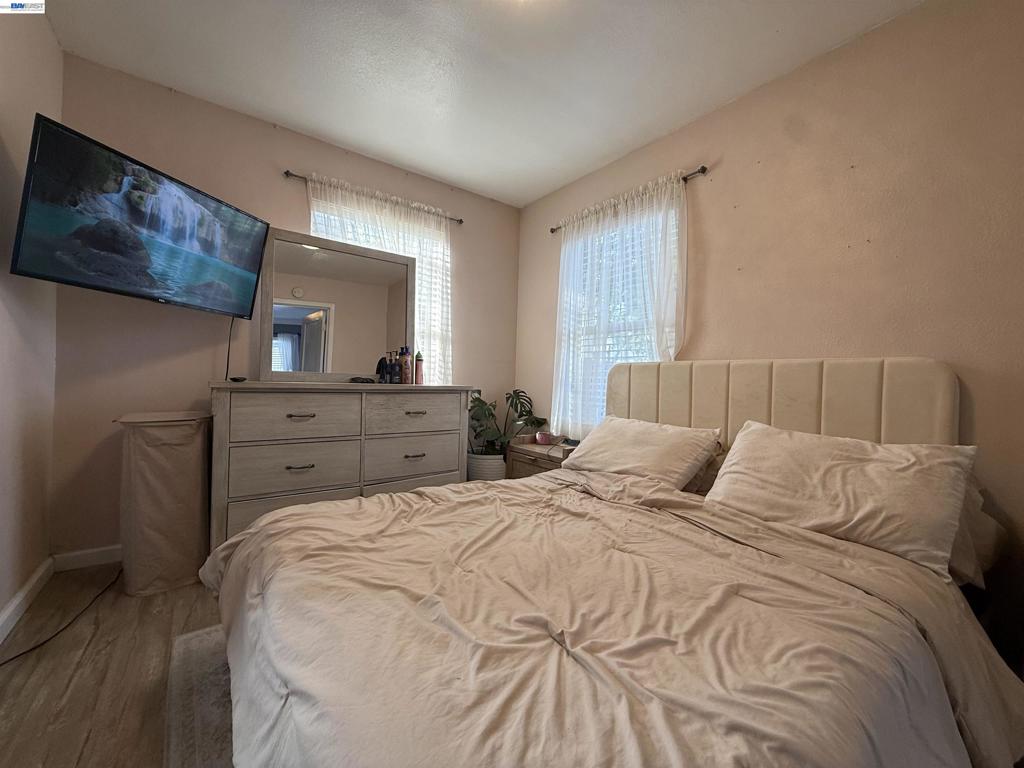 10209 & 10211 Pippin St Property Photo 89