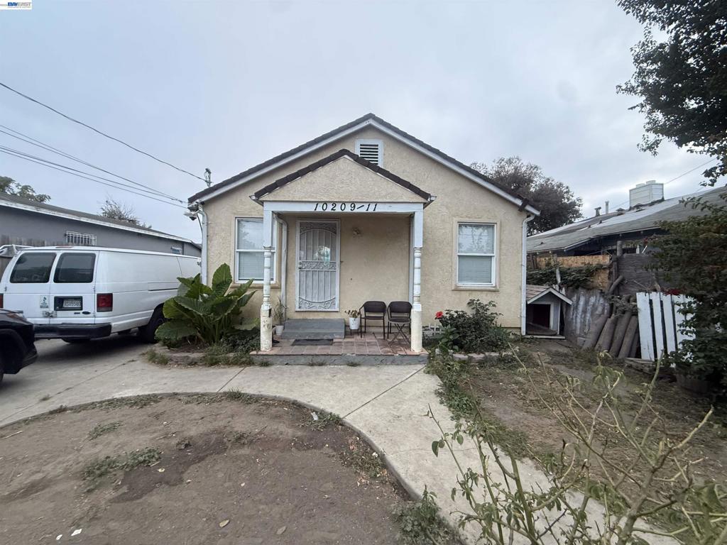 10209 & 10211 Pippin St Property Photo 94