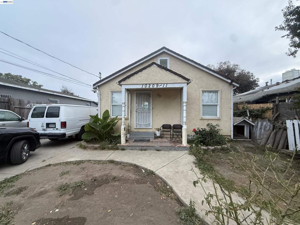 10209 & 10211 Pippin St Property Photo 95