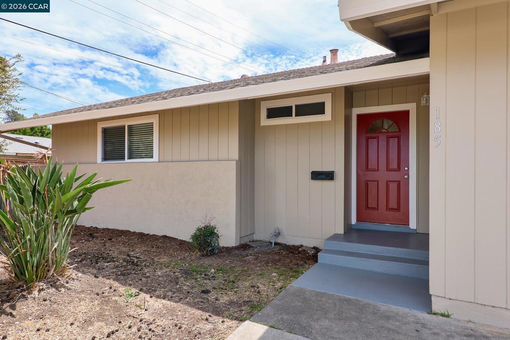 185 Coleridge Dr Property Photo 3