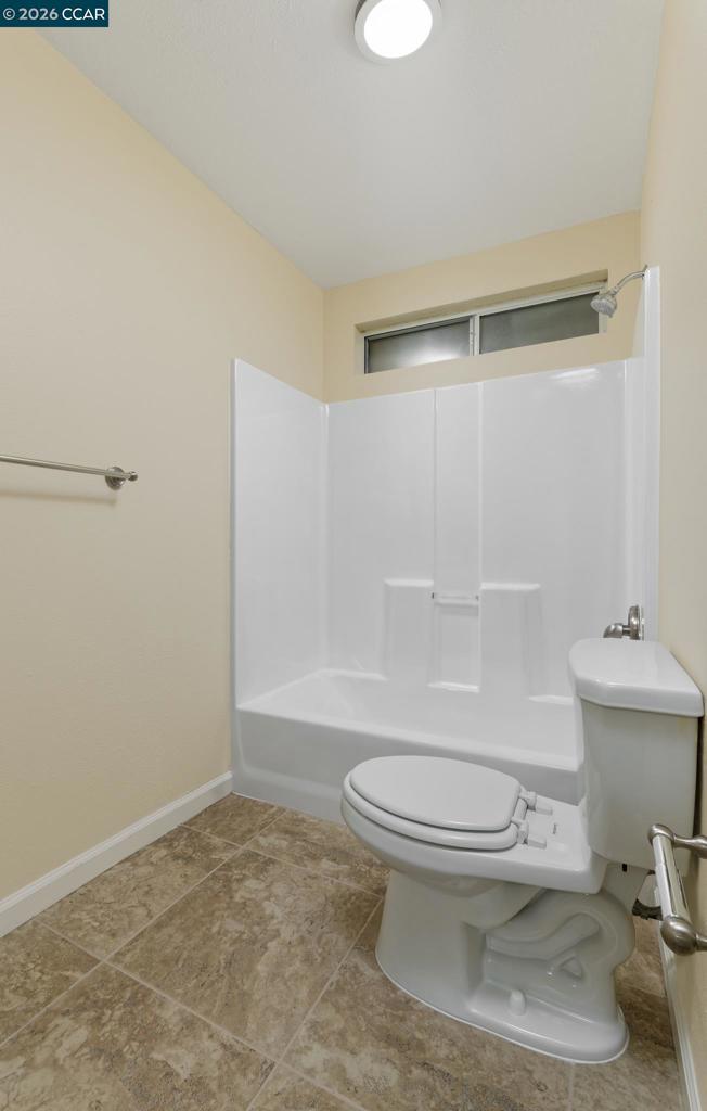 185 Coleridge Dr Property Photo 9