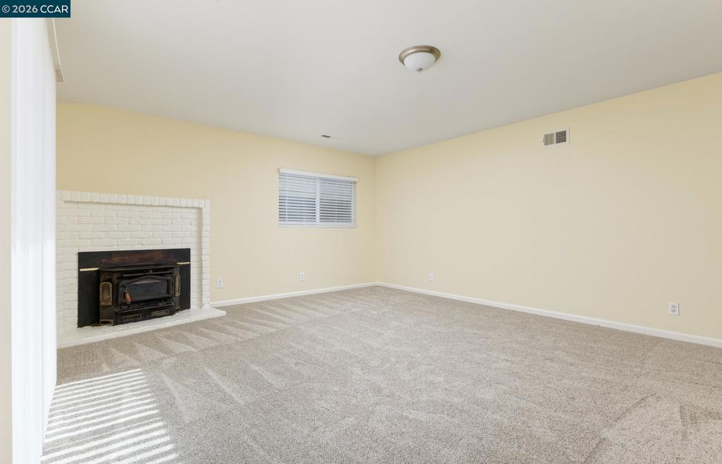 185 Coleridge Dr Property Photo 12