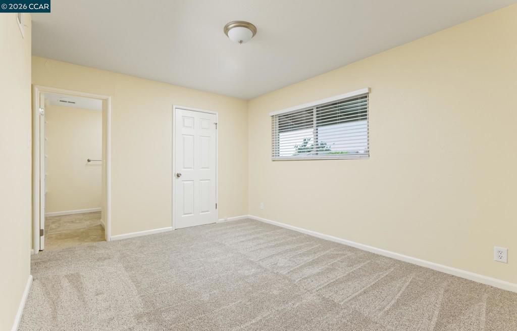 185 Coleridge Dr Property Photo 13