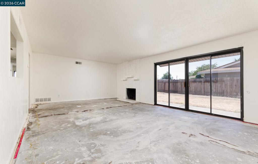 7366 21st St Property Photo 10