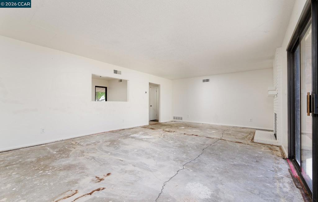 7366 21st St Property Photo 11