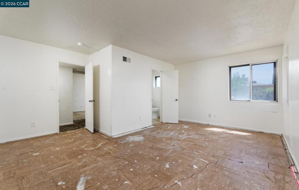 7366 21st St Property Photo 15