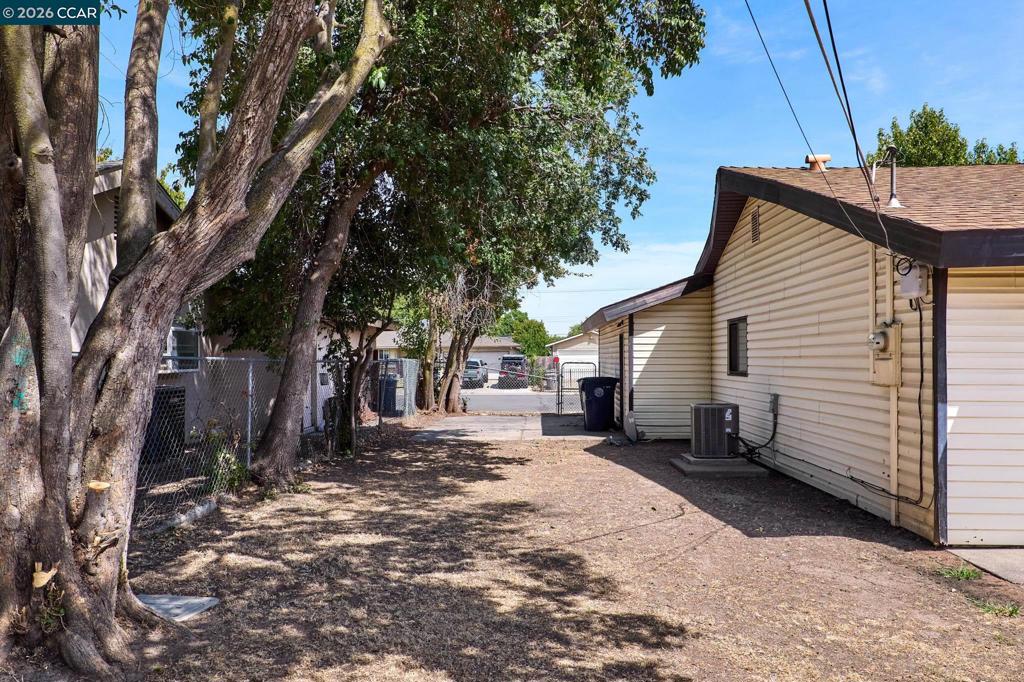 7366 21st St Property Photo 19
