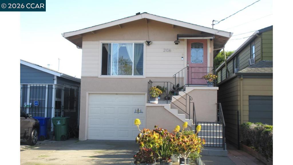 2106 Alfreda Blvd Property Photo 1